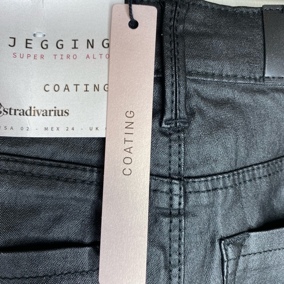 ASOS Stradivarius Black Coated Jeggings - Picture 6 of 8